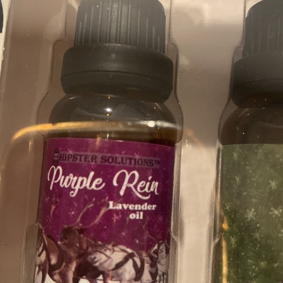 Essential Oil Sealed New. 15 ml - Picture 2 of 6